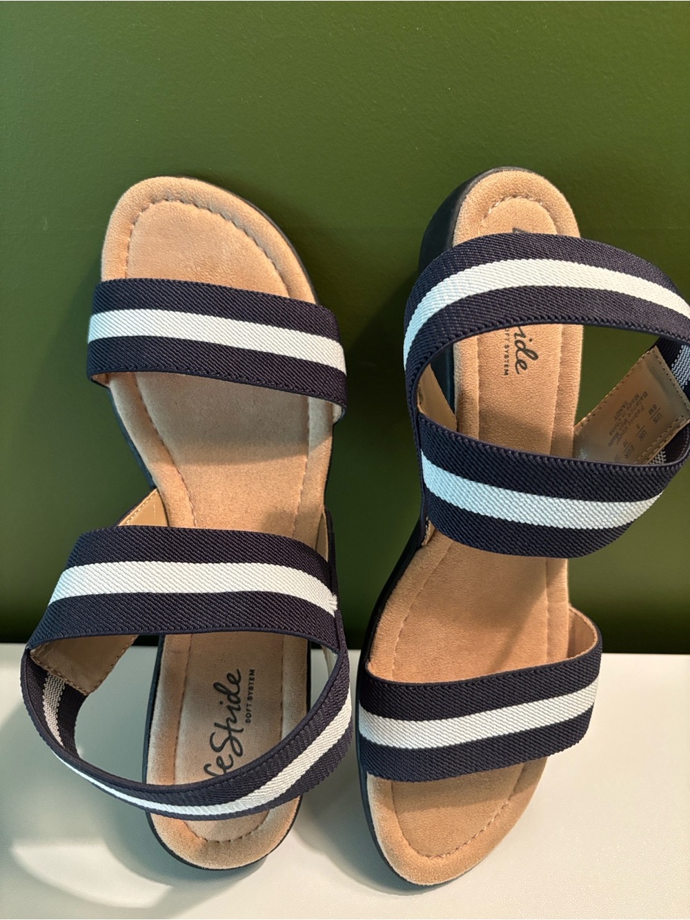 Life Stride Tandy Navy and White Striped Elastic Band Sandals - Size 8